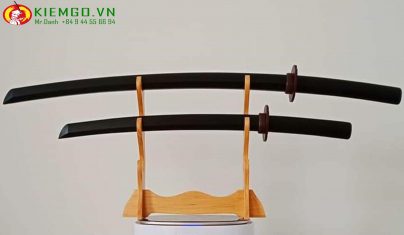Bokken Kenjutsu là một thanh kiếm gỗ thay thế gần giống với katana nhất