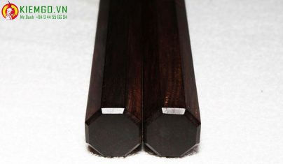 con-nhi-khuc-go-trac-den côn nhị khúc gỗ trắc đen là côn gỗ quý chất lượng, bền, quý hiếm, côn được gia công chuẩn sắc nét, kết nối dây dù chắc chắn và dẻo dai