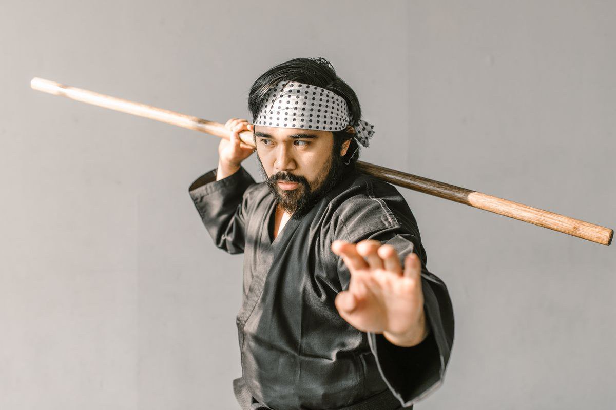 Tonfa: lịch sử và cách tập luyện
